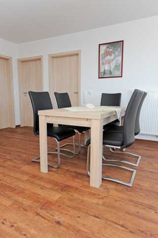 Ferienwohnung Haus Leuchtturm Roter Sand In Bensersiel Fur 5 Personen 2 Schlafzimmer Bei Tourist Online Buchen Nr