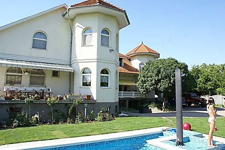 Poolurlaub In Ungarn Ferienwohnungen Und Ferienhauser Mit Pool