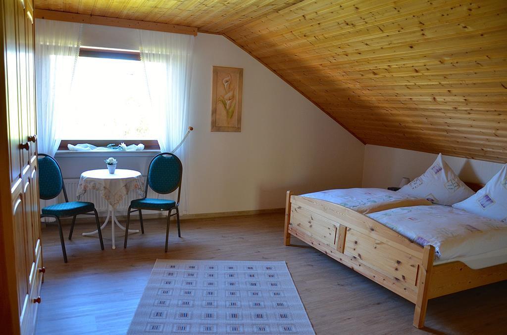 Ferienwohnung Weber 4-Bettwohnung in Kalt für 5 Personen, 2