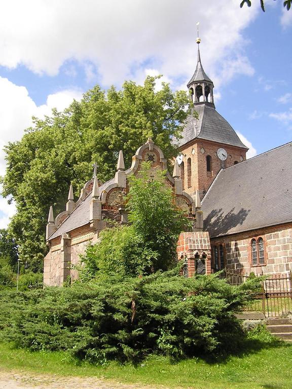 Ferienhaus Lukas mit Kaminofen am Malchiner See, Dahmen, Mecklenburg