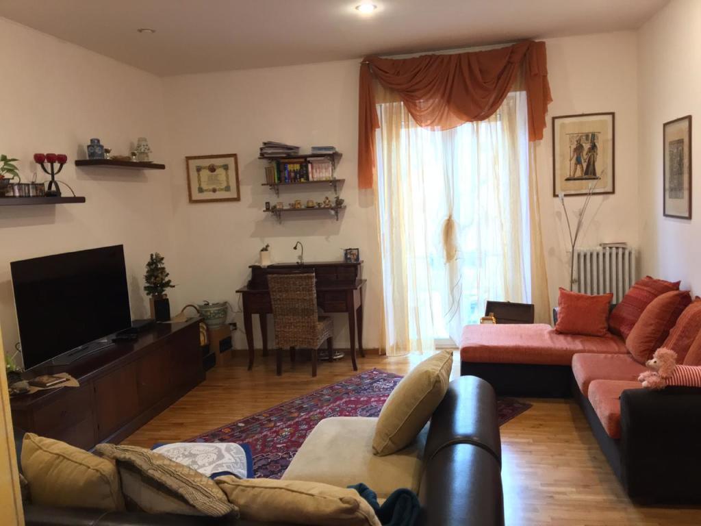 Moblierte Wohnung In Ancona Fur 5 Personen 2 Schlafzimmer Bei Tourist Online Buchen Nr