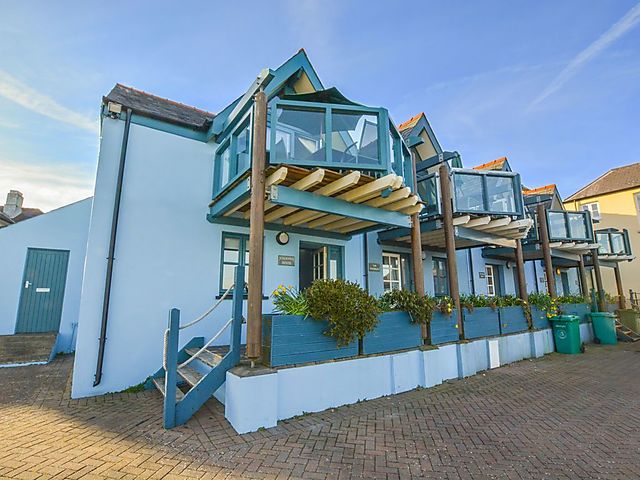 Luxuriose Ferienwohnung In Saundersfoot Mit Balkon Fur 6 Personen 3 Schlafzimmer Bei Tourist Online Buchen Nr