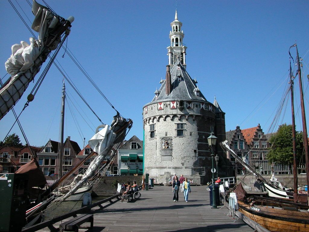 Ferienhaus Freistehender Bungalow mit Geschirrspüler, direkt am Wasser