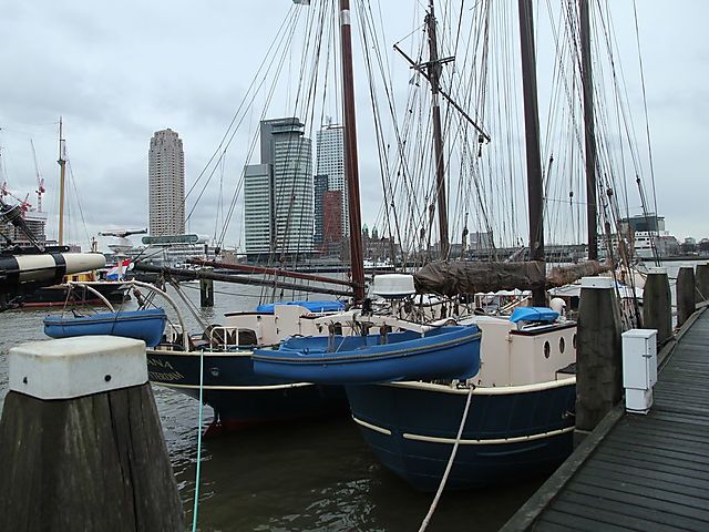 Ferienwohnung Schones Boot In Rotterdam Mit Nahegelegenem See Fur 22 Personen 8 Schlafzimmer Hund Erlaubt Bei Tourist Online Buchen Nr