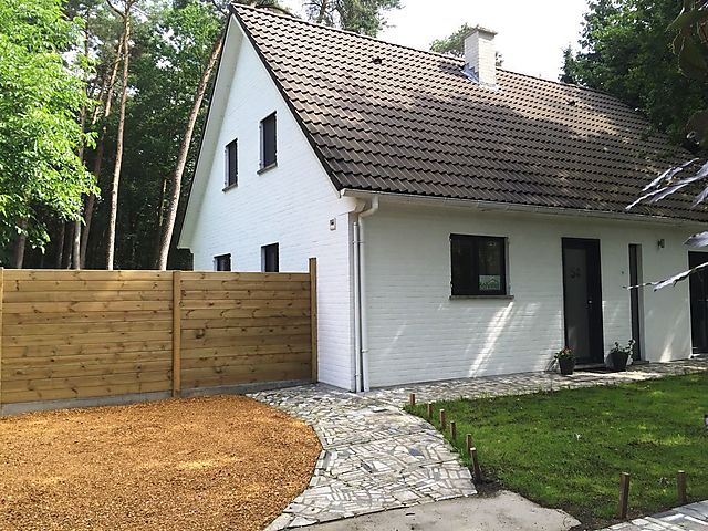 Modernes Ferienhaus In Brasschaat Nahe Stadtzentrum Fur 8 Personen 4 Schlafzimmer Hund Erlaubt Bei Tourist Online Buchen Nr