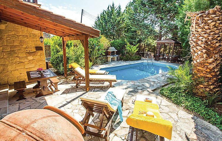 Ferienhaus Miliou Paphos Fur 6 Personen 3 Schlafzimmer Bei Tourist Online Buchen Nr