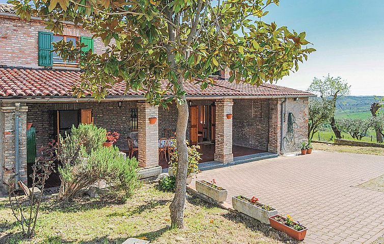 Ferienhaus Villa Marisa In Rimini Fur 9 Personen 4 Schlafzimmer Hund Erlaubt Bei Tourist Online Buchen Nr 4898475