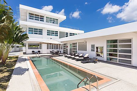 Ferienwohnungen Ferienhauser In Nai Harn Beach Phuket Mieten
