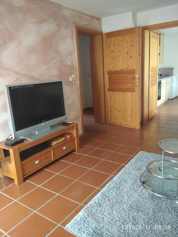 ruhige Ferienwohnung in 2-Fam.haus, in idyllischer Lage in Osterhofen