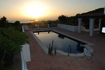 Poolurlaub Auf Ibiza Ferienwohnungen Und Ferienhauser Mit Pool